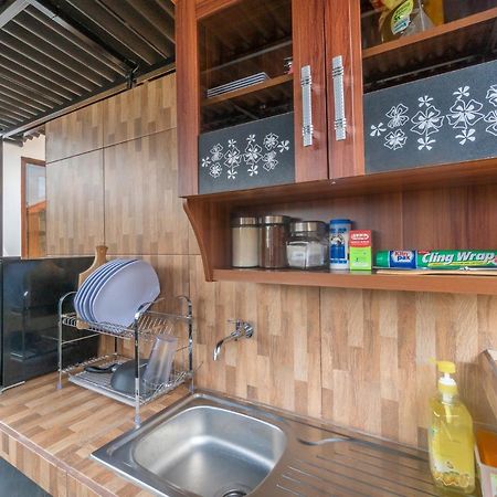 Wooden Puri Guesthouse Uluwatu Eksteriør billede
