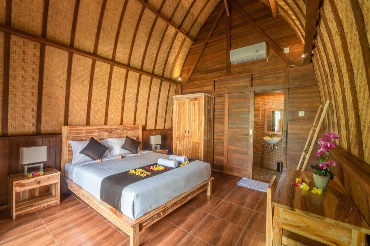 Wooden Puri Guesthouse Uluwatu Eksteriør billede