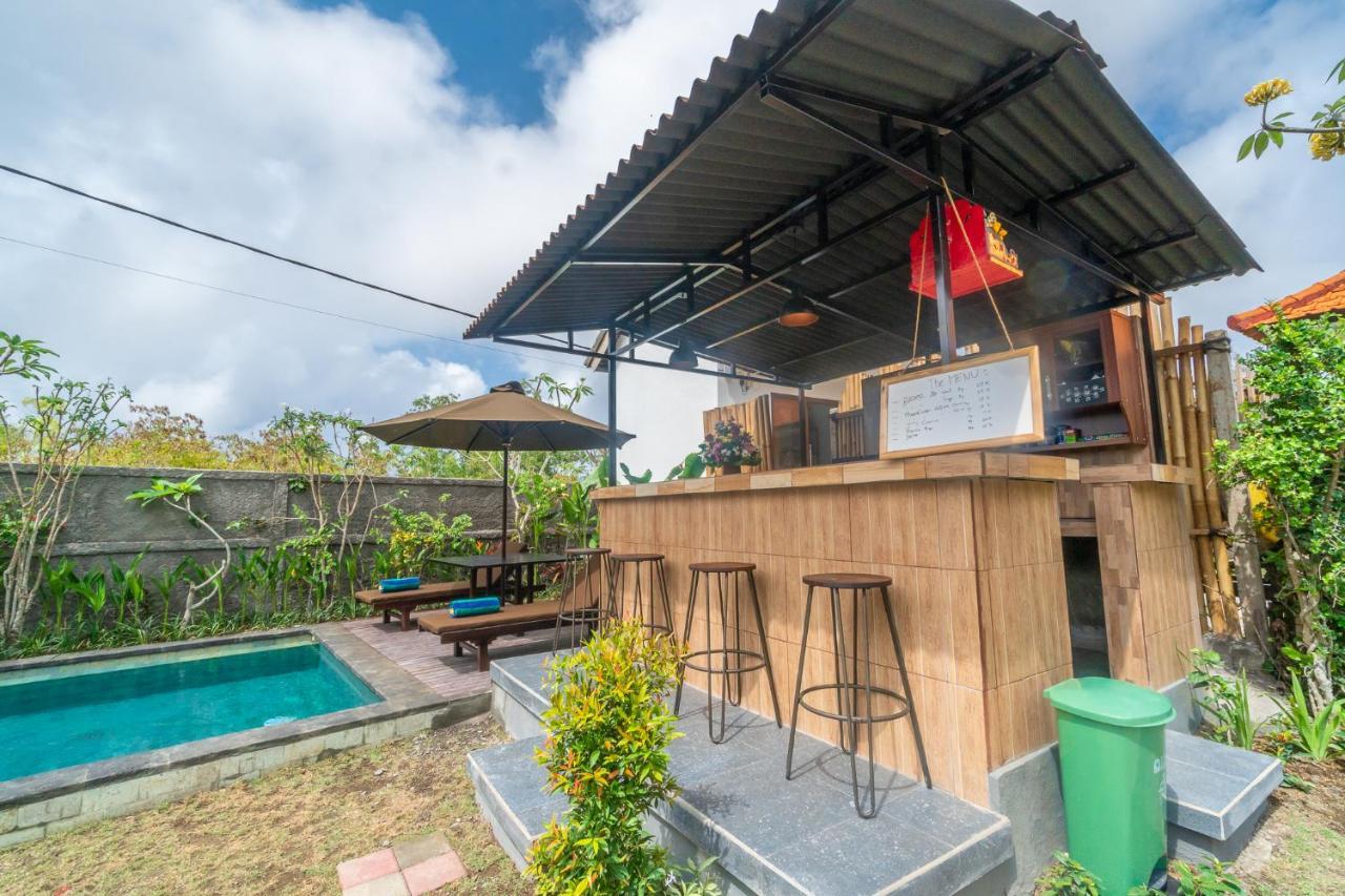 Wooden Puri Guesthouse Uluwatu Eksteriør billede