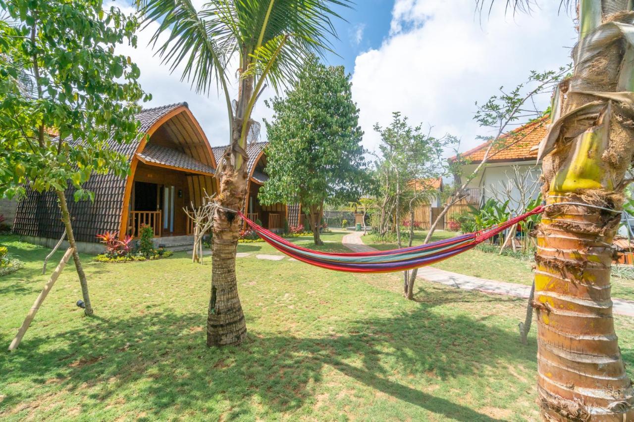 Wooden Puri Guesthouse Uluwatu Eksteriør billede