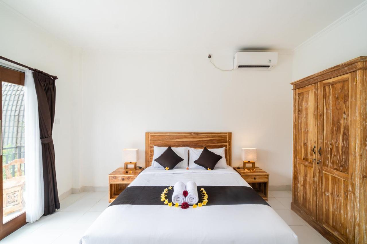 Wooden Puri Guesthouse Uluwatu Eksteriør billede